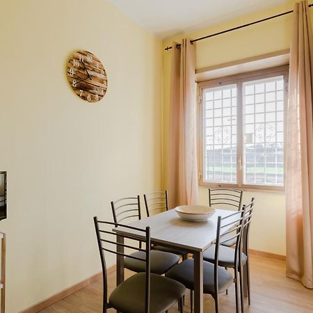 Le Rondini Apartment, 5 Persone, 2 Balconi, Policlinico Tor Vergata E Casilino Rome Buitenkant foto