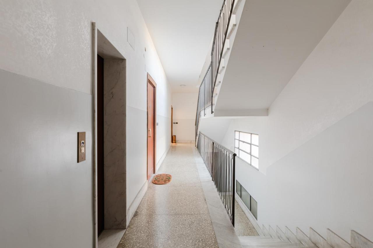 Le Rondini Apartment, 5 Persone, 2 Balconi, Policlinico Tor Vergata E Casilino Rome Buitenkant foto